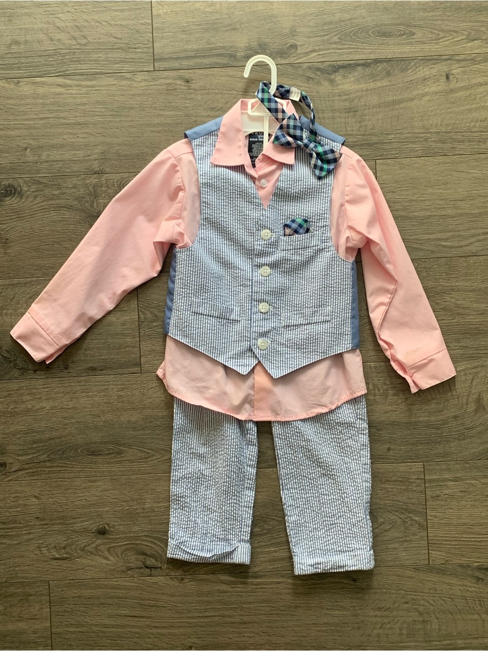 IZOD Boys Seersucker Vest Set with Pink Shirt and Bowtie